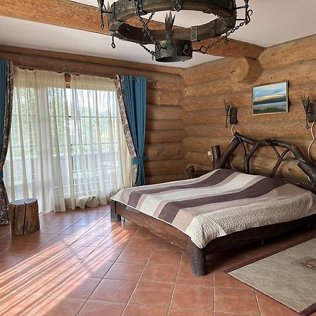 Фільварок Кмитів Hotel Velyki Kosharishcha Exterior foto