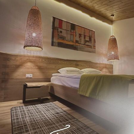 Фільварок Кмитів Hotel Velyki Kosharishcha Exterior foto
