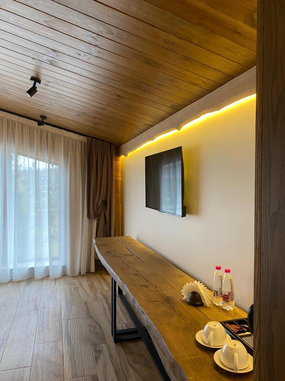 Фільварок Кмитів Hotel Velyki Kosharishcha Exterior foto